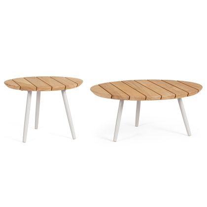 Set 2 mesa centro jardín con sobre de madera de teca natural y patas de acero blanco.