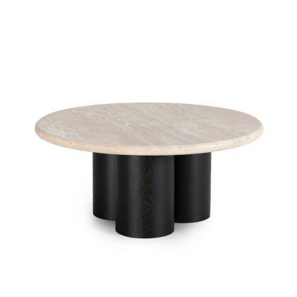 Mesa de centro de diseño moderno con sobre de mármol travertino y base de chapa de fresno negro.