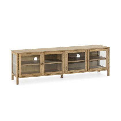 Mueble de TV en madera de roble natural y puertas de cristal.