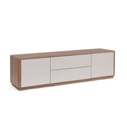 Mueble de TV en madera de nogal con frentes de dm lacado mate neutro.