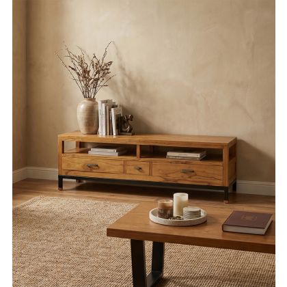 Mueble de TV en madera de mindi marrón, hierro negro y bronce.