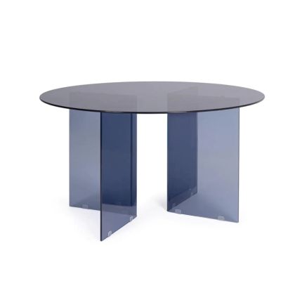 Mesa de comedor de diseño moderno en vidrio templado y acero pintado azul.