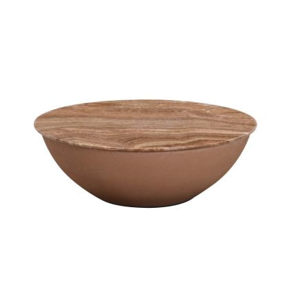Mesa de centro contemporánea en microcemento anaranjado y sobre de mármol natural.