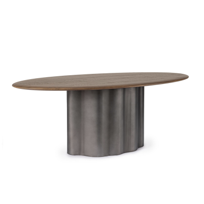 Mesa de comedor contemporánea en madera de mango marrón y acero efecto cromado.