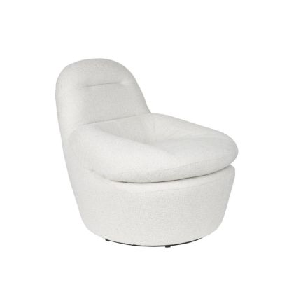 Sillón nórdico en madera tapizada en tejido blanco y base negra.