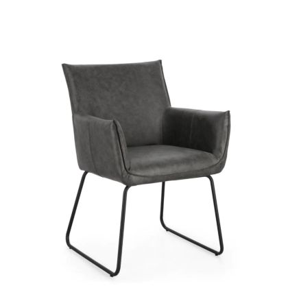 Silla en madera contrachapada tapizado en cuero gris oscuro y patas de acero negro.